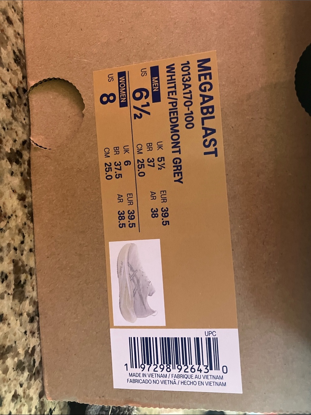 Asics Megablasts PRICE FIRM - Picture 11 of 11